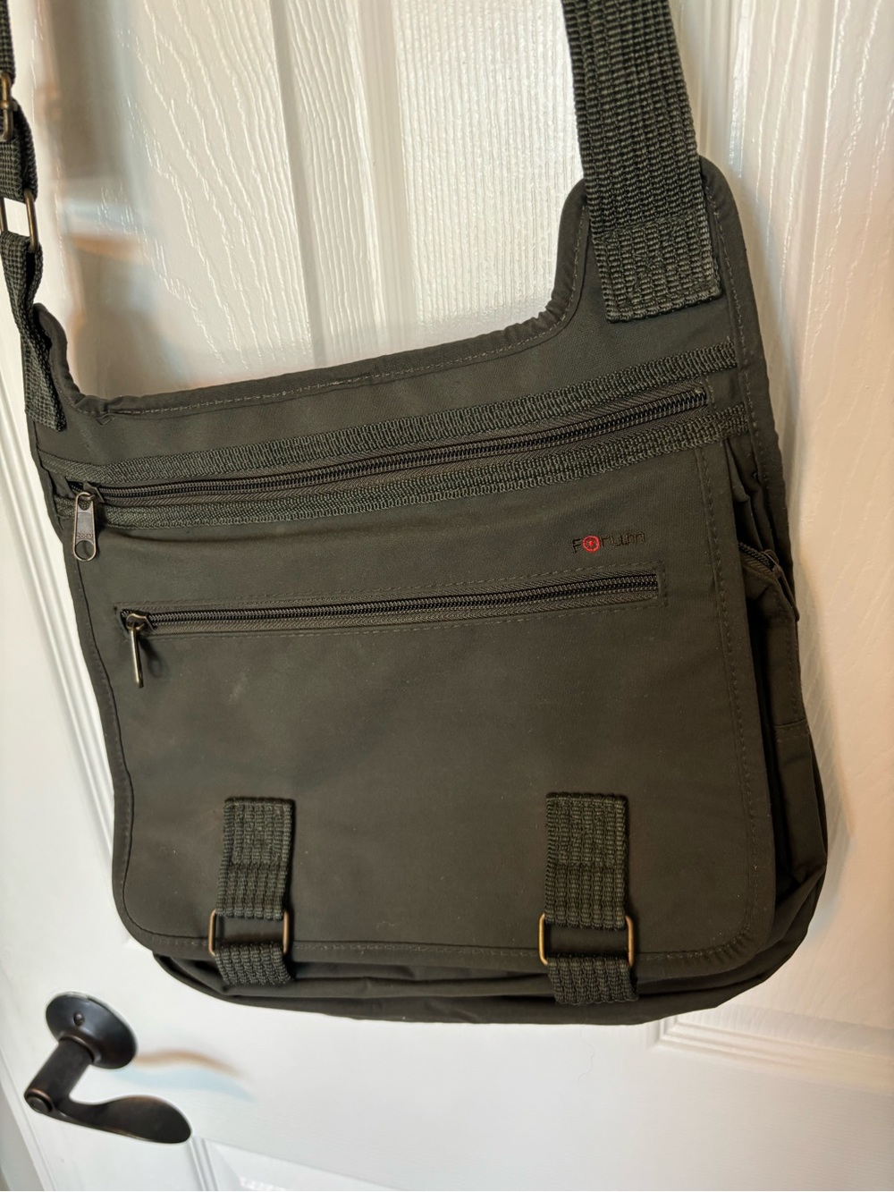 Vintage Forum Classic Olive Green Messenger Bag with Front Zips -